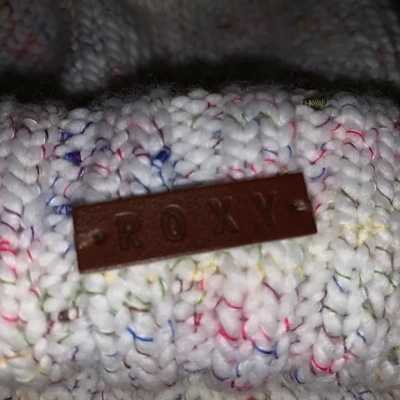 Roxy Toque! - Picture 2 of 2